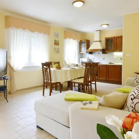 Maria Punta By Interhome *