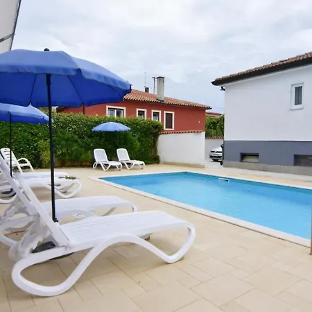 Maria Punta By Interhome *